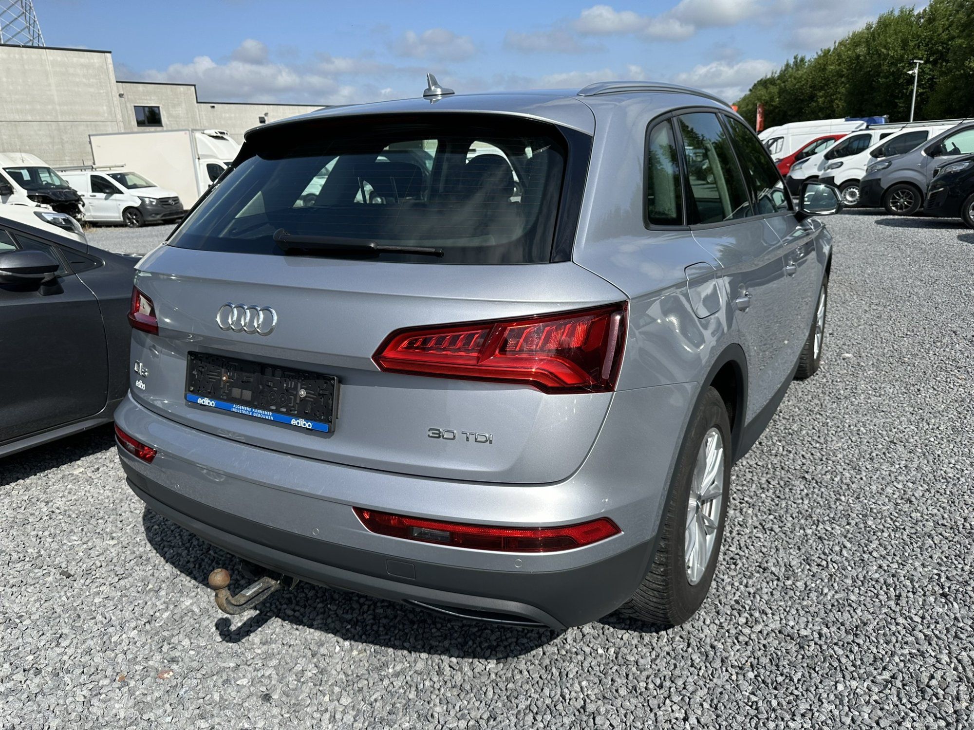 Audi Q5 30 TDI Business - фото 9