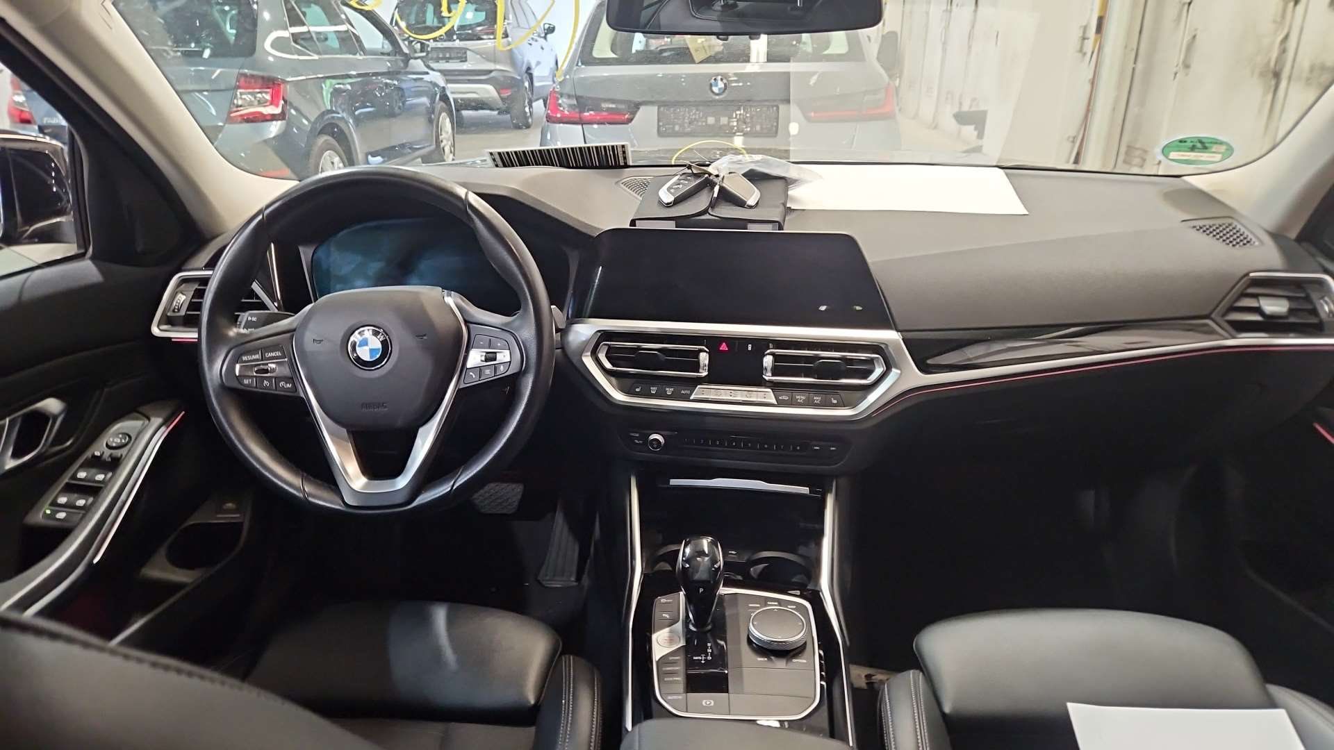 BMW 3 Series Touring 320d Sport Line - фото 7