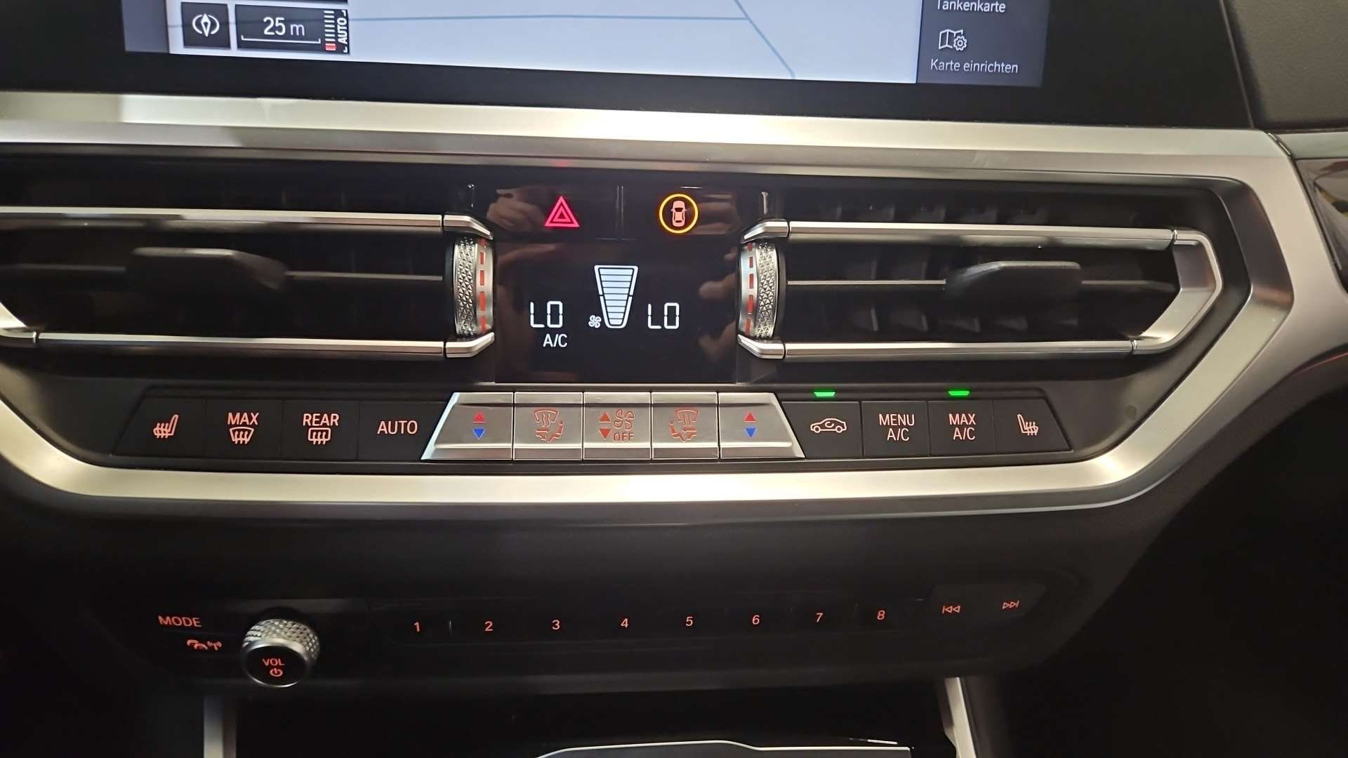 BMW 3 Series Touring 320d Sport Line - фото 11