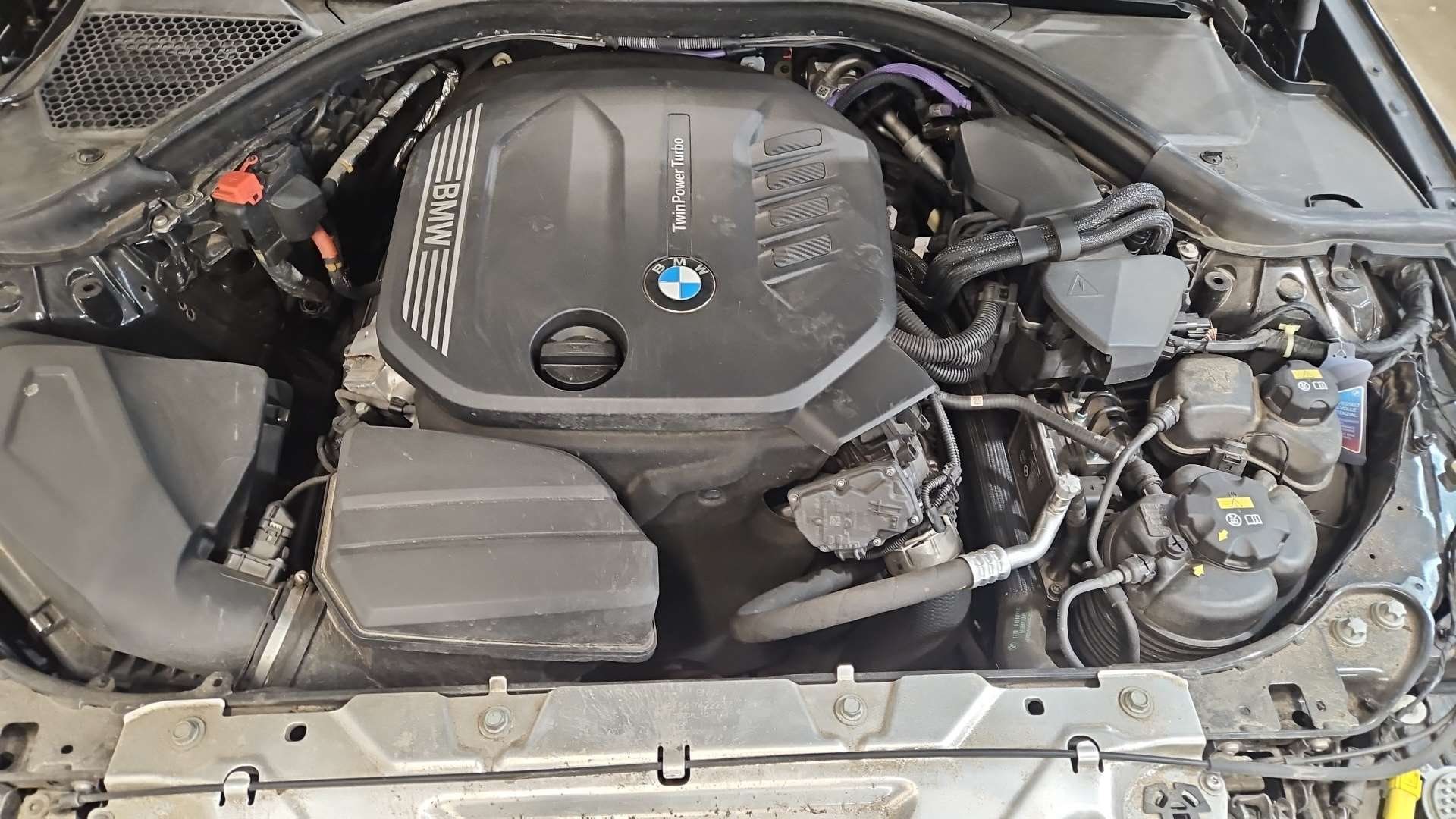 BMW 3 Series Touring 320d Sport Line - фото 5
