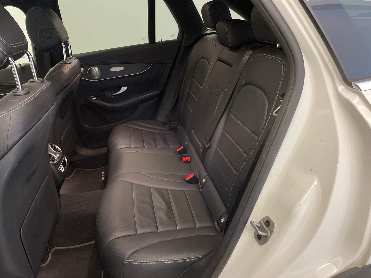 Mercedes-Benz GLC 300d AMG Line 4-Matic - фото 4