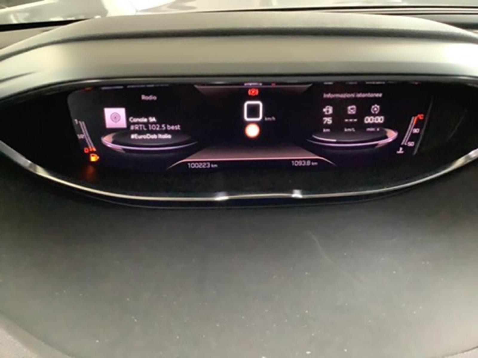 Peugeot 5008 1.5 HDI GT - фото 11