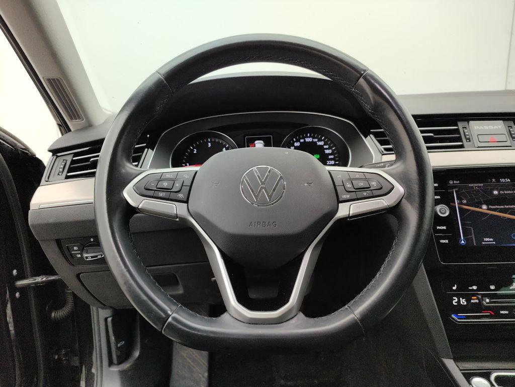 Volkswagen Passat Variant 2.0 TDI Elegance - фото 2