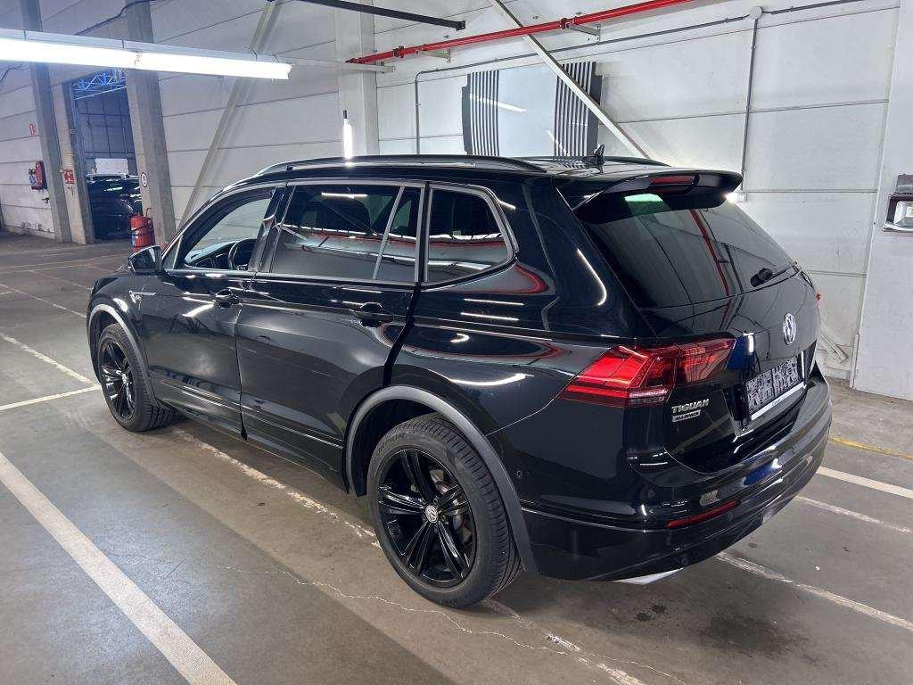 Volkswagen Tiguan Allspace 2.0 TDI - фото 1